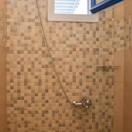 广场公寓 * Agia Anna (Naxos)