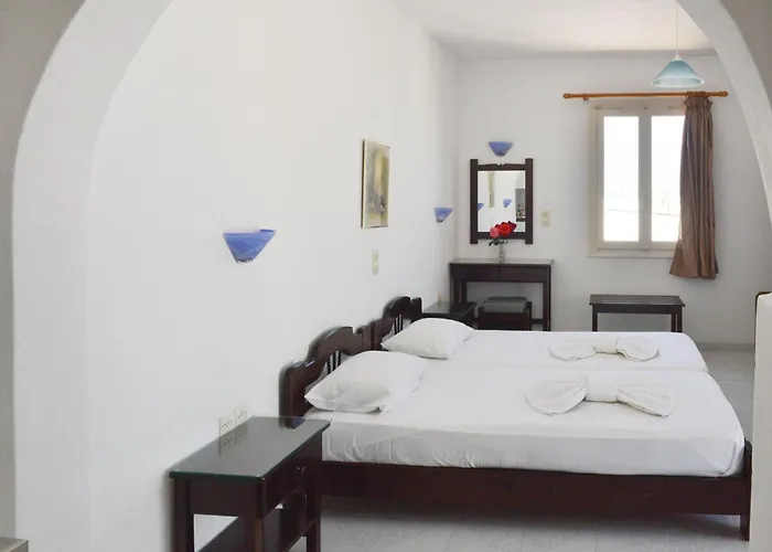 Plaza Studios * Ajía Ána