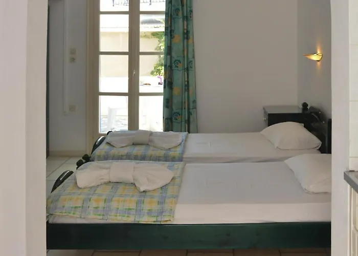 Plaza Studios Ajía Ána