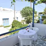 Plaza * Αγία Άννα