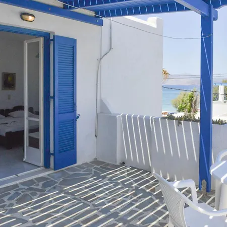 Plaza * Agia Anna (Naxos)