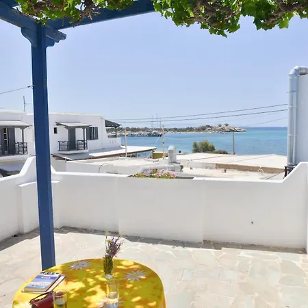 Plaza Apartment *